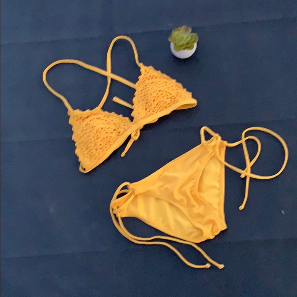 Women's Crochet Triangle Bikini Top-Marigold S - Picture 3 of 6